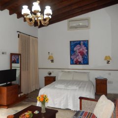 Nikis House in Agios Athanasios, Cyprus from 88$, photos, reviews - zenhotels.com guestroom