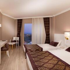 Serenis Hotel комната для гостей