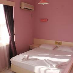 Rosella Hotel комната для гостей