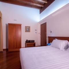 Hotel Flora комната для гостей фото 4