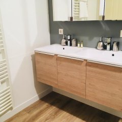 Large Art Deco Flat 100m2 in City Center - Parking in Luxembourg, Luxembourg from 242$, photos, reviews - zenhotels.com bathroom