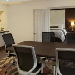 Отель Delta Hotels by Marriott Toronto East Канада, Торонто - отзывы, цены и фото номеров - забронировать отель Delta Hotels by Marriott Toronto East онлайн в номере