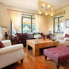 Отель Vouliagmeni Villa интерьер отеля