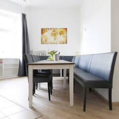 Апартаменты RockChair Apartment Blissestraße Берлин комната для гостей фото 5