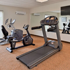 Отель Mainstay Suites Meridian фитнесс-зал