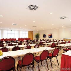Отель Holiday Inn Nürnberg City Centre