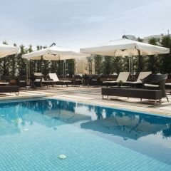 Отель Crowne Plaza Athens City Centre бассейн