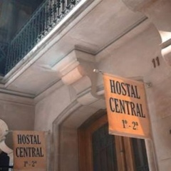 Отель Hostal Central