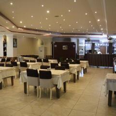 Metropolis Hotel питание