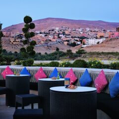 Отель Movenpick Resort Petra бассейн фото 3