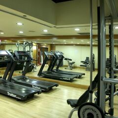 Отель Radisson Blu Park Hotel Athens Греция, Афины - 1 отзыв об отеле, цены и фото номеров - забронировать отель Radisson Blu Park Hotel Athens онлайн фитнесс-зал фото 3