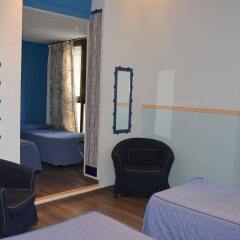 Отель Hostal Center Inn Барселона комната для гостей фото 3