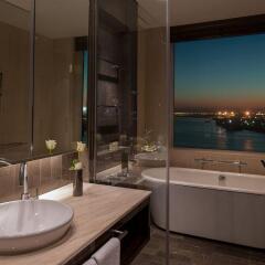 Отель InterContinental Residence Suites Dubai Festival City ванная фото 2