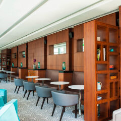 Hilton Warsaw Hotel & Convention Centre гостиничный бар