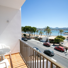 Апартаменты The White Apartments by Ibiza Feeling - Adults Only Апартаменты с различными типами кроватей