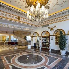 Roma Beach Resort & Spa Турция, Сиде - отзывы, цены и фото номеров - забронировать отель Roma Beach Resort & Spa онлайн интерьер отеля