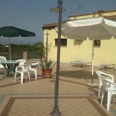 Отель Poggio Del Sole Country House Италия, Ситта-Сант-Анджело - отзывы, цены и фото номеров - забронировать отель Poggio Del Sole Country House онлайн бассейн