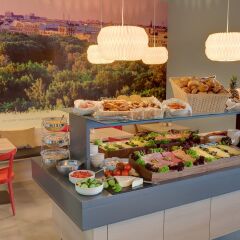 MEININGER Hotel Berlin Airport питание
