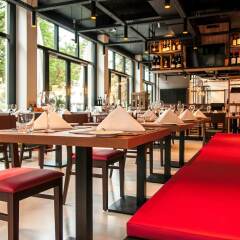 Отель Vienna House Easy München гостиничный бар