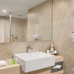 Отель Ramada Colombo Шри-Ланка, Коломбо - отзывы, цены и фото номеров - забронировать отель Ramada Colombo онлайн ванная