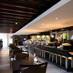 Отель Travelodge Harbourfront Singapore гостиничный бар