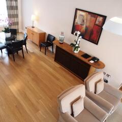 Апартаменты Monarch House Serviced Apartments Лондон комната для гостей фото 2