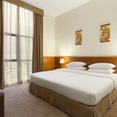 Ramada Hotel And Suites Ajman Аджман комната для гостей фото 5