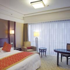 Отель Crowne Plaza City Center Ningbo комната для гостей