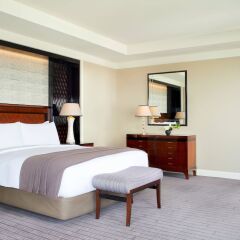 Отель The Ritz Carlton Tokyo Токио комната для гостей фото 5
