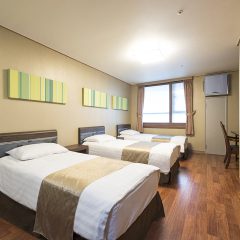 Western Co-op Hotel & Residence Dongdaemun комната для гостей