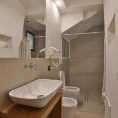 Отель Chiesa Greca B&B Suites Лечче ванная