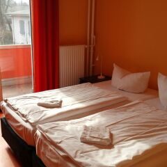Happy Go Lucky Hotel + Hostel Берлин комната для гостей фото 5
