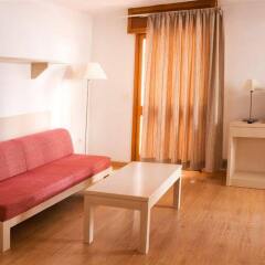 Отель Apartamentos Los Robles комната для гостей фото 3