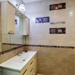 Гостиница GM Apartment Novokuznetskaya 43-16 в Москве отзывы, цены и фото номеров - забронировать гостиницу GM Apartment Novokuznetskaya 43-16 онлайн Москва ванная