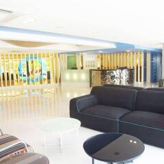 Grand Tower Inn Sathorn Hotel интерьер отеля фото 3