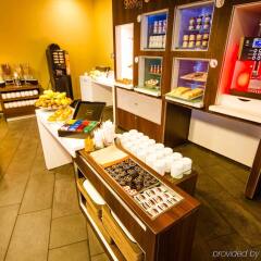 Отель Novotel Suites Cannes Centre развлечения