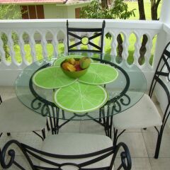 Отель By The Sea Vacation Home And Villa балкон