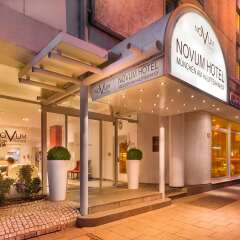 Novum Hotel München Am Hauptbahnhof Мюнхен вид на фасад