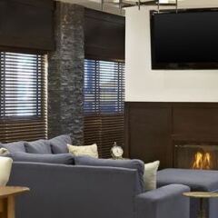 Отель Four Points by Sheraton Hotel & Suites Calgary West Канада, Калгари - отзывы, цены и фото номеров - забронировать отель Four Points by Sheraton Hotel & Suites Calgary West онлайн интерьер отеля фото 3