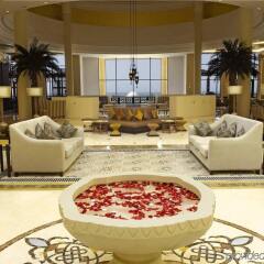 Отель Hilton Ras Al Khaimah Resort & Spa интерьер отеля фото 2
