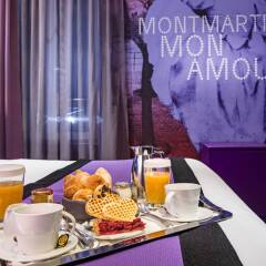Hotel Montmartre Mon Amour в номере