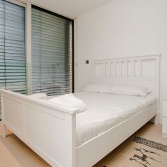 Апартаменты Exquisite 2 Bedroom Apartment In Bank комната для гостей фото 5