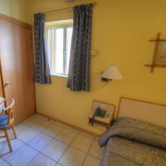 Отель Sliema Chalet Hotel Мальта, Слима - 4 отзыва об отеле, цены и фото номеров - забронировать отель Sliema Chalet Hotel онлайн комната для гостей фото 4