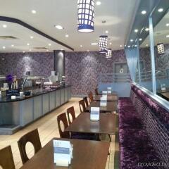 Отель Jurys Inn Manchester City Centre Великобритания, Манчестер - отзывы, цены и фото номеров - забронировать отель Jurys Inn Manchester City Centre онлайн питание