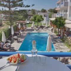 Marirena Hotel балкон