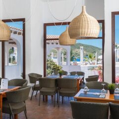 Отель Carema Garden Village гостиничный бар