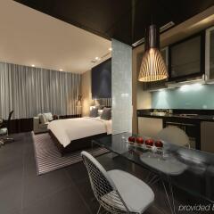 Отель The Boulevard Arjaan by Rotana в номере фото 2