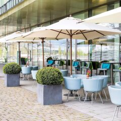 Отель Novotel München Messe Германия, Мюнхен - 4 отзыва об отеле, цены и фото номеров - забронировать отель Novotel München Messe онлайн бассейн фото 3