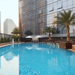 DoubleTree by Hilton Hotel Guangzhou бассейн