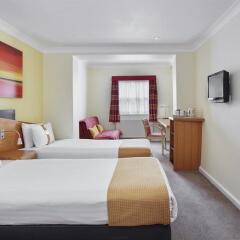 Отель Holiday Inn Express London Victoria комната для гостей фото 5